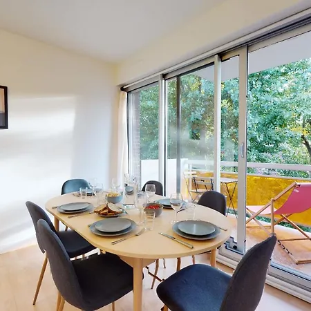 Nice 143M With Terrace In Lille Lilla